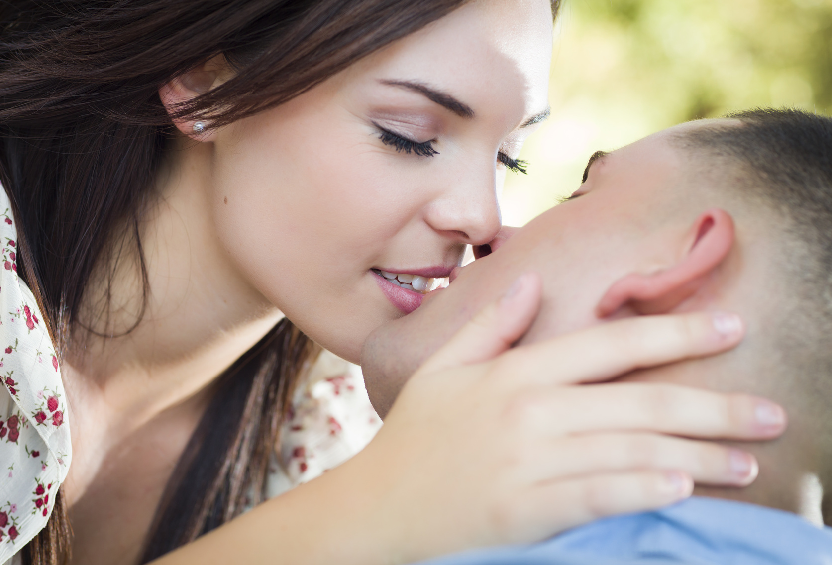 How To Kiss